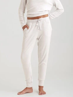 Feather Soft Jogger In Ecru