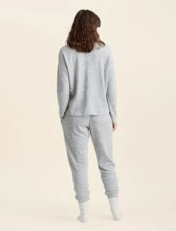 Super Soft Waffle V-Neck Top And Jogger Set -Claudia Sale Shop 20211 20234 6 SuperSoftWaffleVNeckTopandJoggerSet Grey 0004 c055a3ea c522 46d2 9f26 25319ff445ef