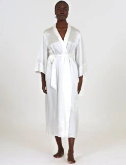 Selena Silk Maxi Robe -Claudia Sale Shop Selena Silk Ivory Robe Front 001 Papinelle Web